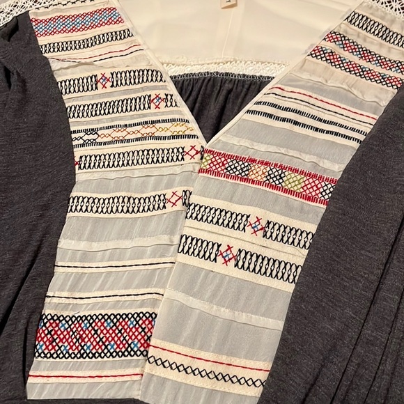 Super cute Tiny rayon dress size large in perfect condition - Picture 4 of 9